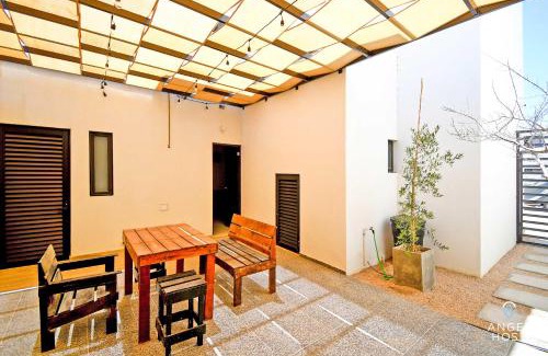 La Paz Casa | Stylish Homes & Comfy Pool Oasis