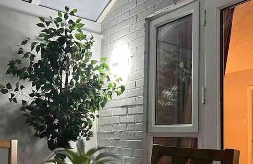 Hereford Casa | Stylish House 4 beds Jacuzzi Gym fast Wi-Fi Parking