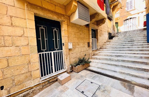 Birgu Apartamento | Stylish House of Character