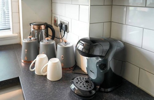 West Putney Apartamento | Stylish House Sleeps 9 With Free Parking in Putney