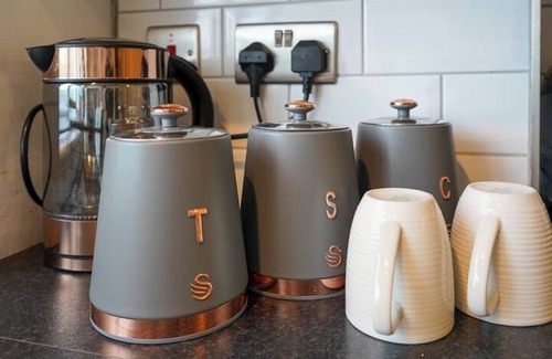 West Putney Apartamento | Stylish House Sleeps 9 With Free Parking in Putney