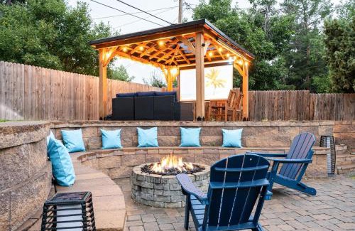 Highlands Casa | Stylish House with Hot Tub, Fire Pit Pool table near Denver