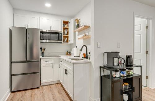 Lakeland Apartamento | Stylish Lakeland Studio with Workspace