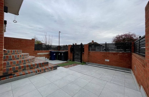 North Greenford Apartamento | Stylish large Room with en-suite toilet in West London,