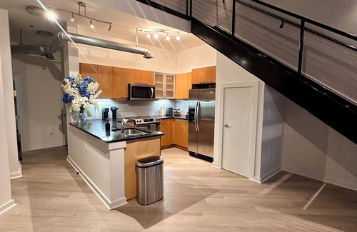 Atlantic Station Area Apartamento | Stylish loft, centered in the heart of Atlantic station.