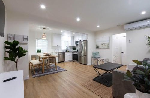 Alamitos Beach Apartamento | Stylish Long Beach Retreat Walk to Beach Bars