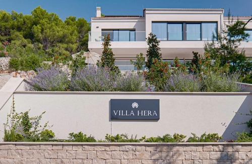 Lumbarda Villa | Stylish Lumbarda Villa Hera - Sleeps 10 + Private Pool, Close to Beaches