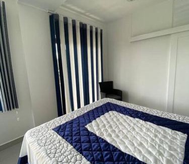 Candos Apartamento | Stylish & Luxury 2-bed parkside apart with pool