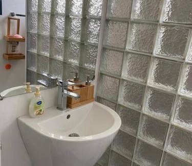 Candos Apartamento | Stylish & Luxury 2-bed parkside apart with pool