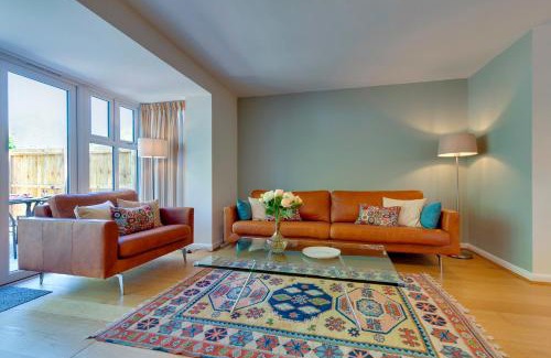 Cambridge Casa | Stylish luxury on edge of Cambridge Free Parking Pass the Keys