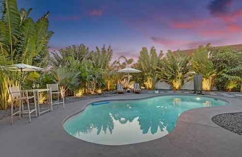 Coral Ridge Isles Casa | Stylish Luxury Tropical Junior Suite