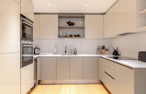Castle Baynard Apartamento | Stylish & Modern 1BD Flat - Chancery Lane!