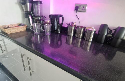 Chapeltown Apartamento | Stylish & Modern 2 Bed House With Free Parking Leeds
