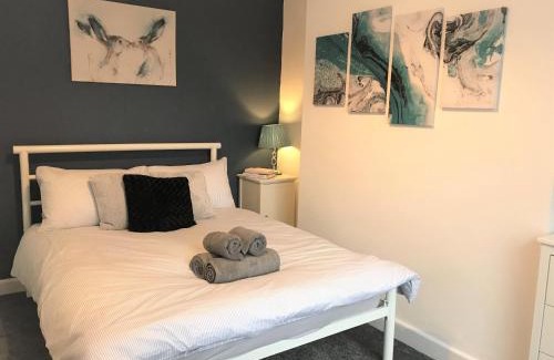 Whitefield Apartamento | Stylish modern 3-bed house nr Manchester city ctr