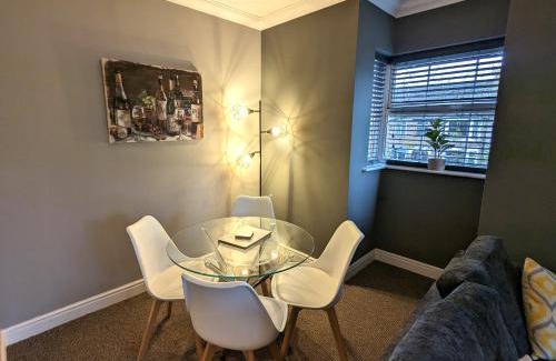 Gamston Apartamento | Stylish Modern Apartment, FREE SECURE Parking