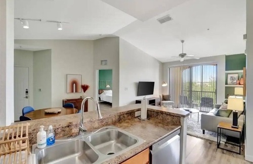 Sarasota Condominio | Stylish, modern home in Serenata