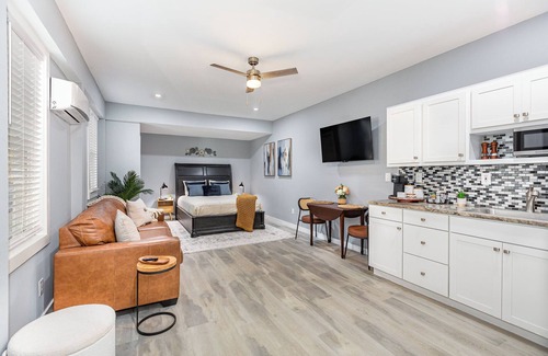 Durham Apartamento | Stylish-Modern Open Concept Studio In The Hearth Of Durham NC