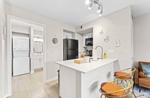 Greystone Center Apartamento | Stylish modern studio close to Downtown and Domain