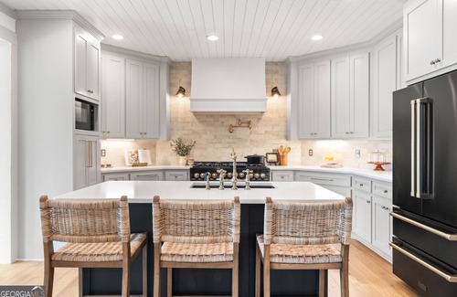 Helen Casa | Stylish mountain view estate with private pool, firepit, two kitchens, & AC