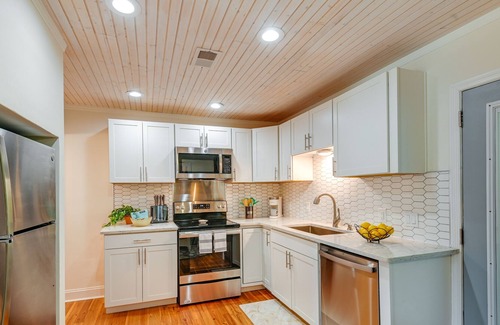 McFerrin Park Condominio | Stylish Nashville Condo ~ 2 Mi to Downtown!