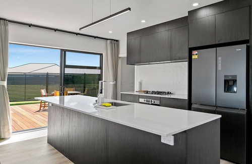 Wharewaka Casa | Stylish New Retreat in Taupo