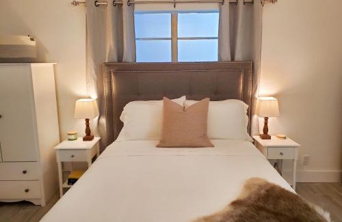 Riverside Park Casa | Stylish & Newly-Renovated Suites near Las Olas