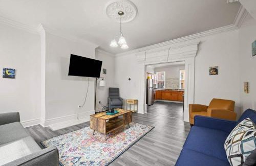 East Allegheny Casa | Stylish Northside 4 Bed Off Street Parking