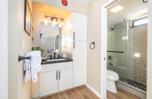 Waikiki Apartamento | Stylish Ocean View Condo Near Waikiki Beach with Free Parking!