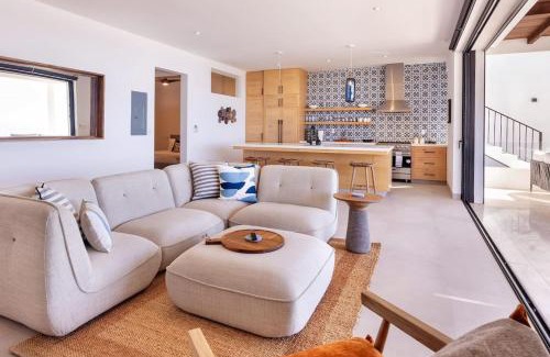 Cerritos Apartamento | Stylish Oceanfront Condo with Panoramic Views