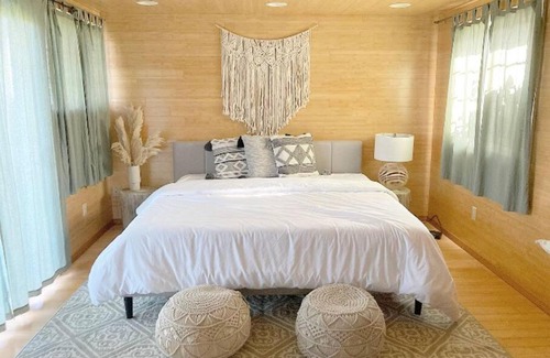 Depoe Bay Casa | Stylish Oceanfront Cottage Overlooking Pirate Cove