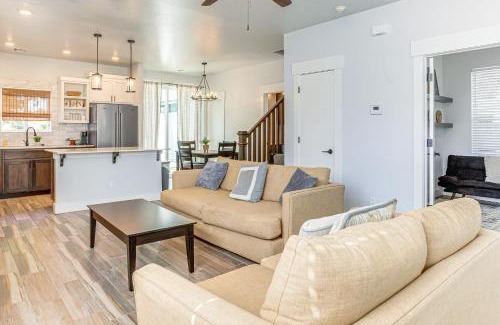 Central Oklahoma City Casa | Stylish OKC Farmhouse with Garden - Close to OU