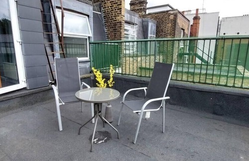 Frognal and Fitzjohns Apartamento | Stylish One Bedroom Flat In Finchley Road