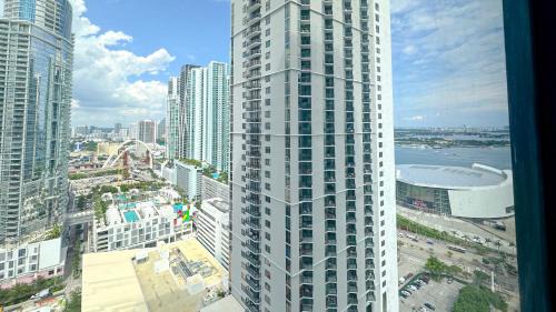 Downtown Miami Apartamento | Stylish One Bedroom in the heart of vibrant Downtown- Daily resort fee and parking not included