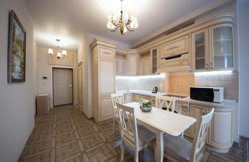 Obolon' Apartamento | Stylish Panoramic apartments Dnipro Sail riverside