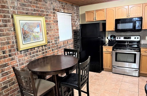 Beauregard Town Historic District Condominio | Stylish Place in Popular Downtown Spot, Min to LSU