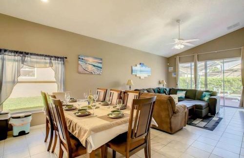 Four Corners Casa | Stylish Pool Villa Near Disney Low Rates 922-930