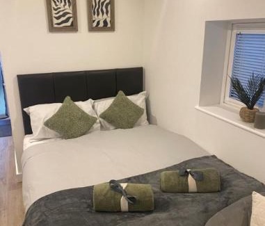 Banstead Apartamento | Stylish Private Detached Studio in Banstead with Parking