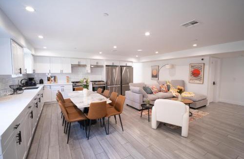 Downtown Los Angeles Casa | Stylish Private Ensuite Room near USC