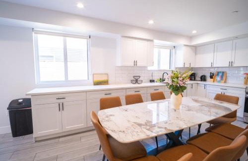 Downtown Los Angeles Casa | Stylish Private Ensuite Room near USC