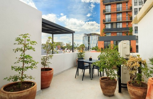Guadalajara Apartamento | Stylish, Private Flat with Patio and 1 BD by Tribu San Martin