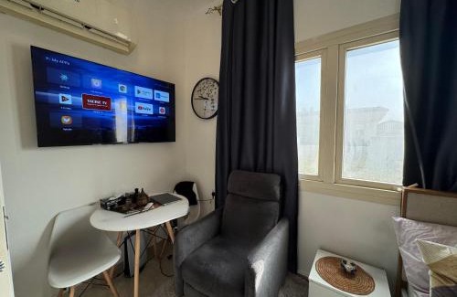 Khalifa City Apartamento | Stylish Private Studio SPECIAL OFFER