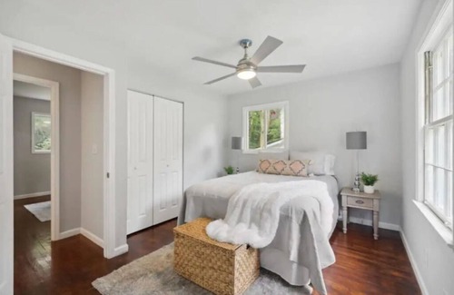 Collier Heights Casa | Stylish RanchPeaceful YetCentral