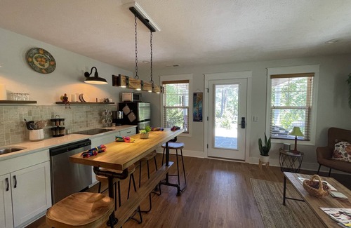 Pinehurst Casa | Stylish Residence in the Pines - 5 minutes from Pinehurst Golf!