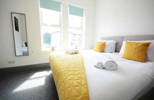 Wallasey Casa | Stylish Retreat near Birkenhead & Liverpool Your Cozy Home Away From Home