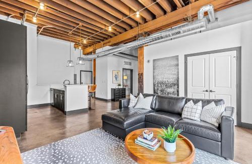 Downtown St. Louis Apartamento | Stylish Riverfront Loft- Gym - Walk to Arch, Casino, Conventions