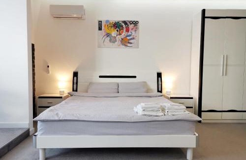 Mykolaiv Apartamento | Stylish Riverside Apartments in Riviera Complex
