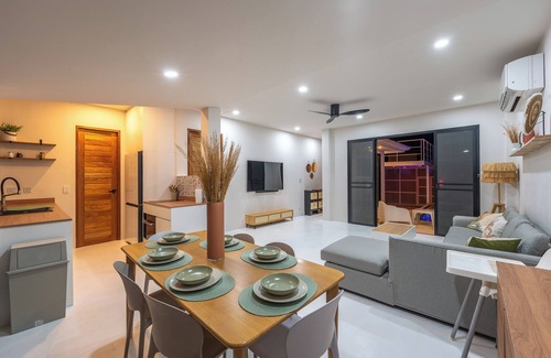 Ban Saiyuan Villa | Stylish Rooftop Pool Villa Sea View V211