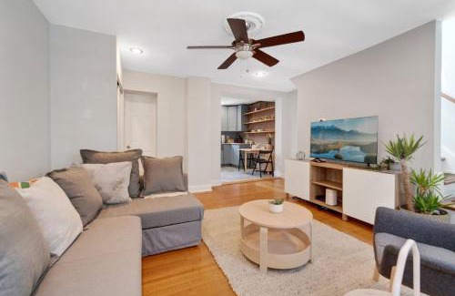 Fishtown Casa | Stylish Rowhome-Fishtown-Near Shops