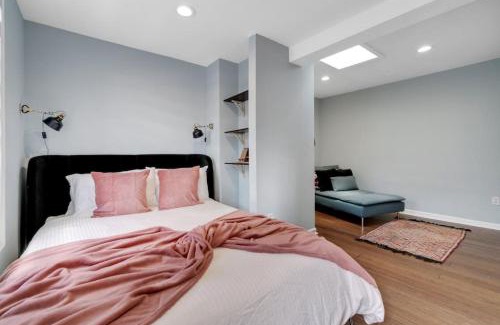 Fishtown Casa | Stylish Rowhome-Fishtown-Near Shops