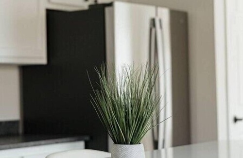 Grove City Casa | Stylish Sanctuary in Grove City